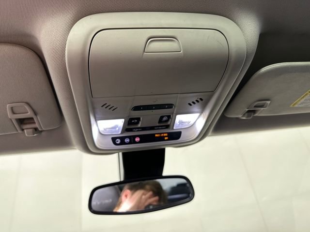 Used 2018 GMC Terrain Denali w/ Advanced Safety Package image 24