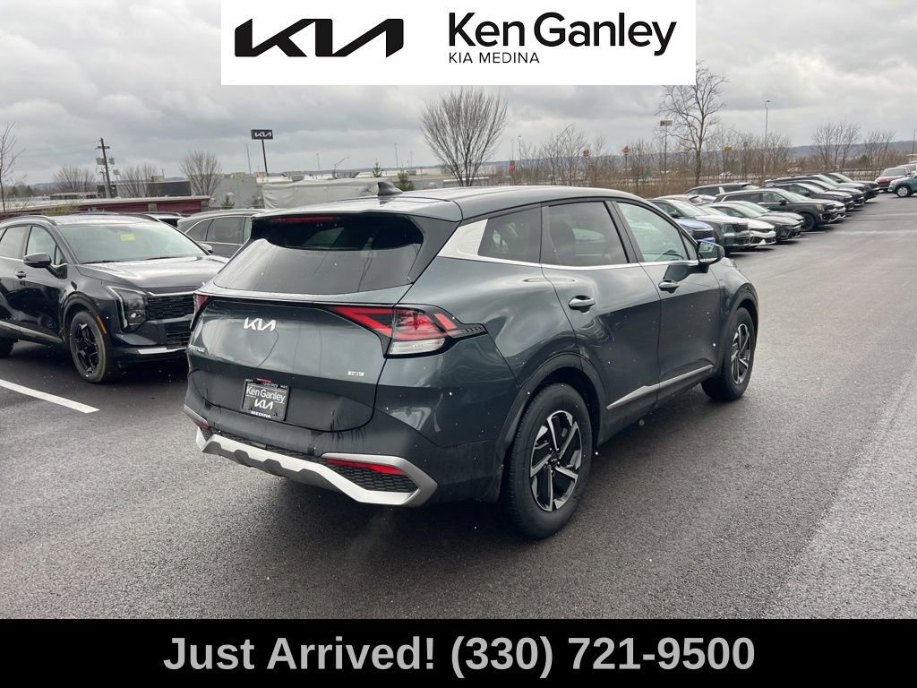 Certified 2025 Kia Sportage LX image 5