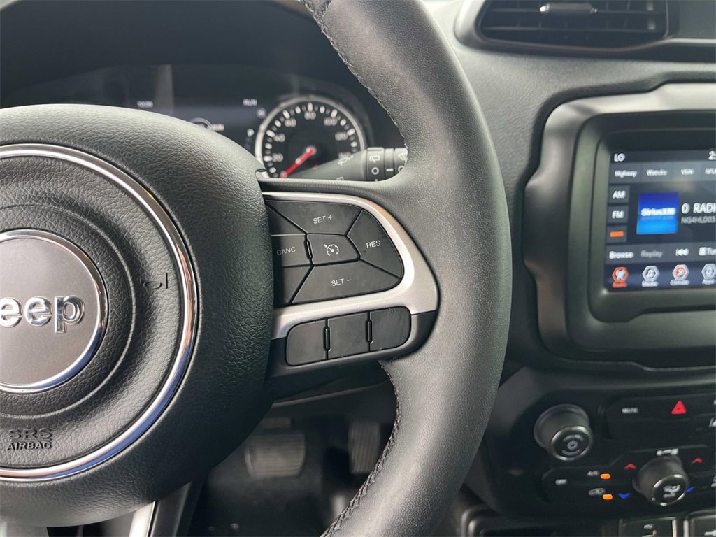 Used 2021 Jeep Renegade Latitude image 18