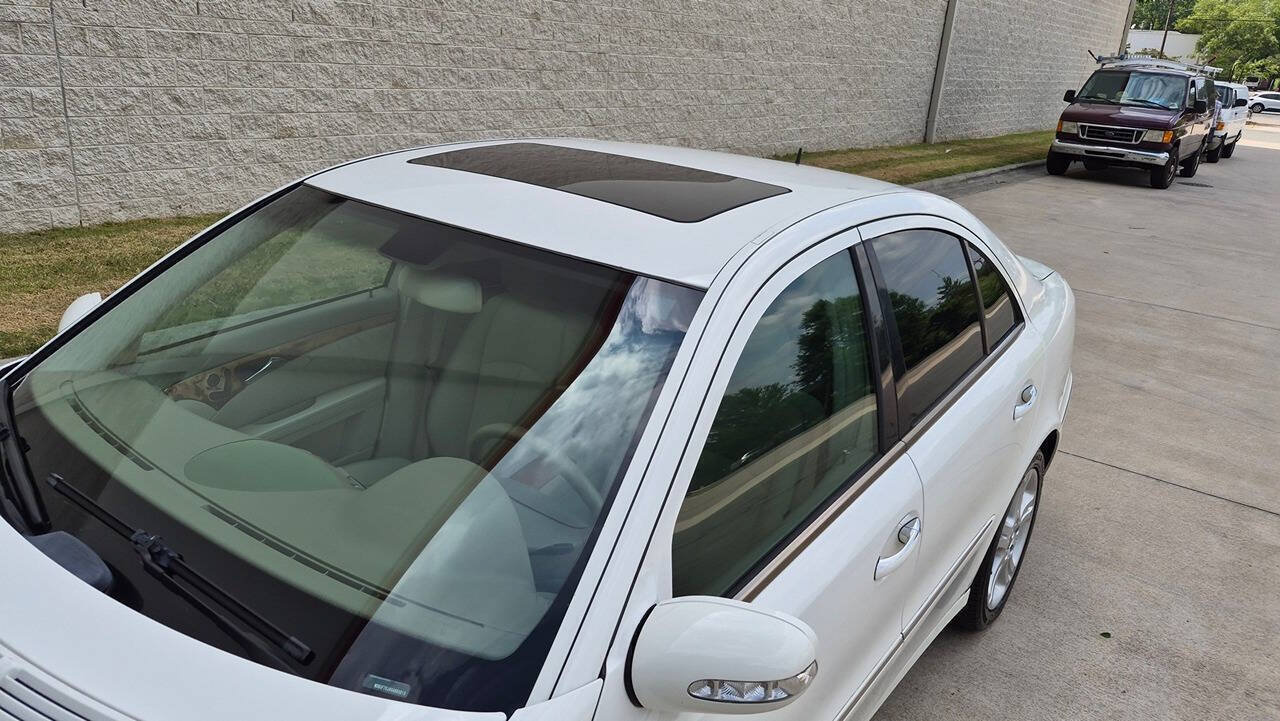 Used 2005 Mercedes-Benz E 500 Sedan image 14