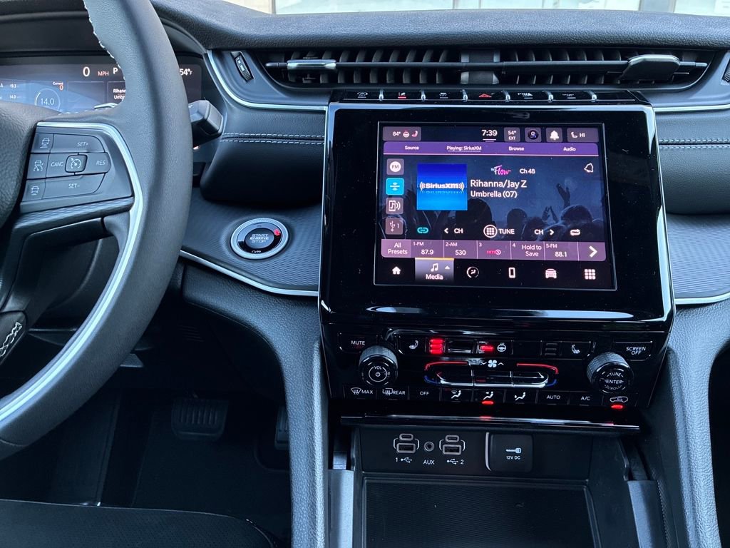 New 2025 Jeep Grand Cherokee image 16