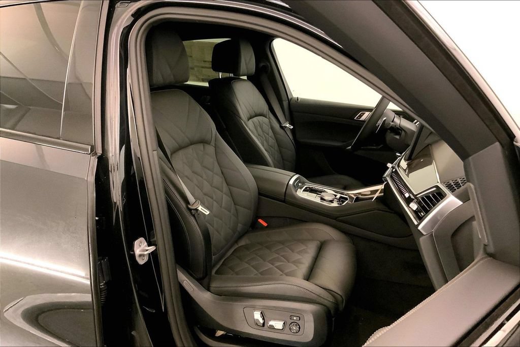 New 2027 BMW X6 M60i w/ Climate Comfort Package AWD/4WD image 7