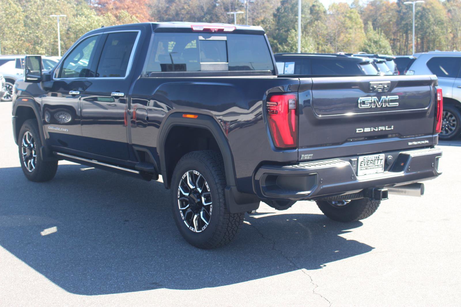 New 2025 GMC Sierra 3500 Denali Ultimate image 5