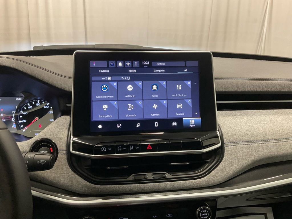 Used 2024 Jeep Compass Latitude image 25