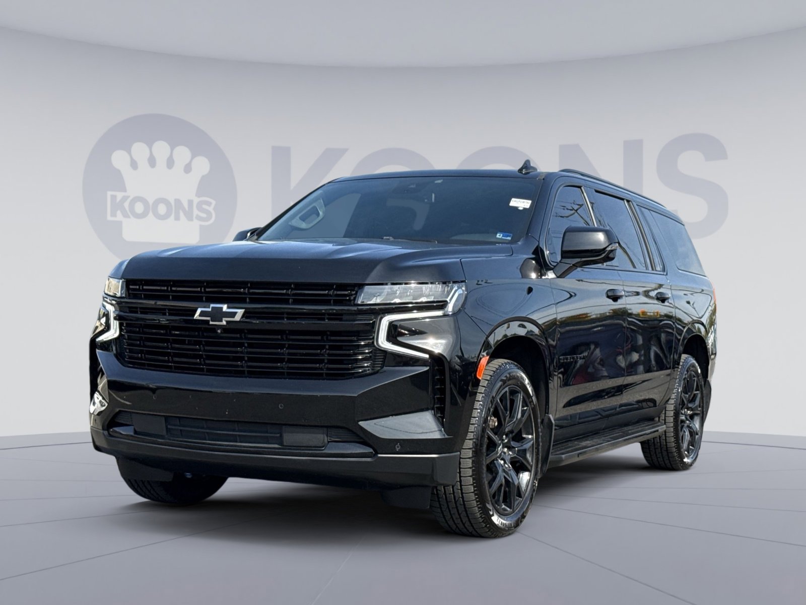 Used 2023 Chevrolet Suburban RST w/ Sport Performance Package AWD/4WD image 1