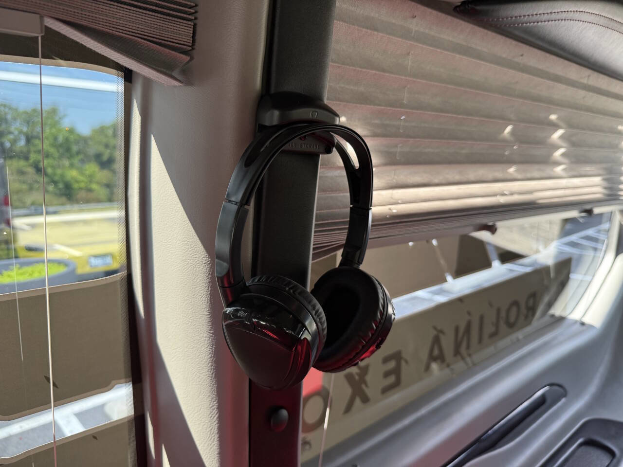 Used 2023 Ford Transit 250 148 High Roof Extended AWD image 31