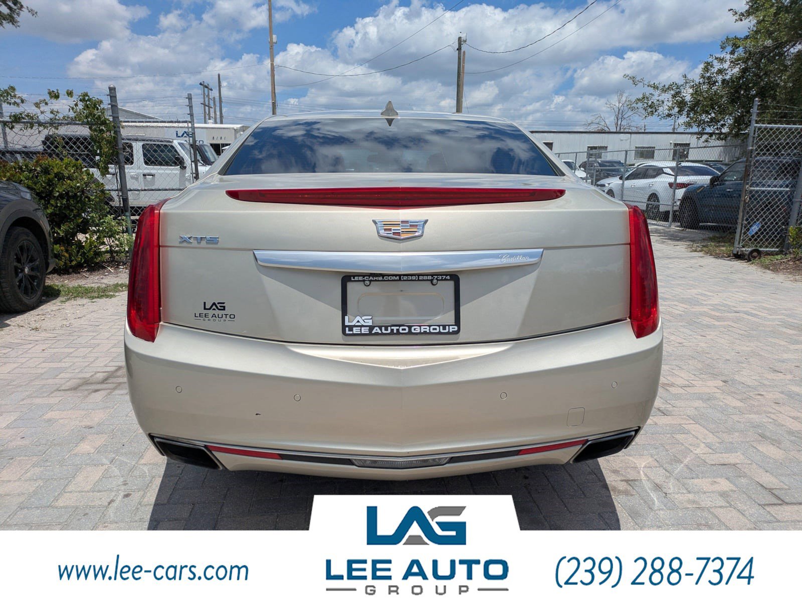 Used 2016 Cadillac XTS Luxury w/ Driver Awareness Package FWD image 4