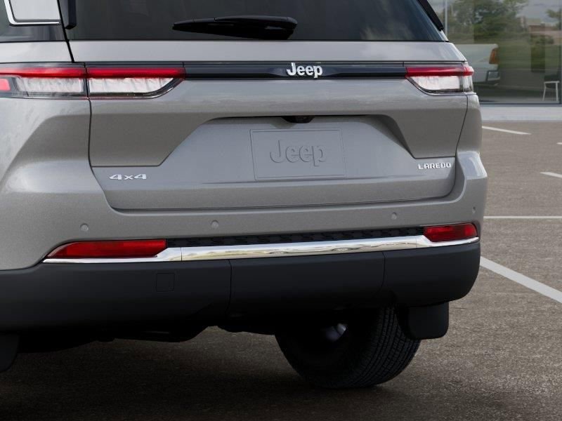 New 2026 Jeep Grand Cherokee Laredo X AWD/4WD image 13