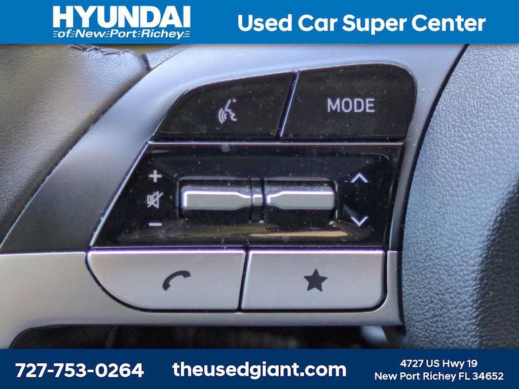 Certified 2025 Hyundai Elantra Limited w/ Cargo Package FWD image 28