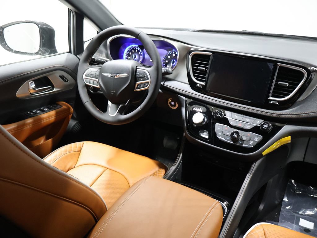 New 2026 Chrysler Pacifica Pinnacle AWD/4WD image 19
