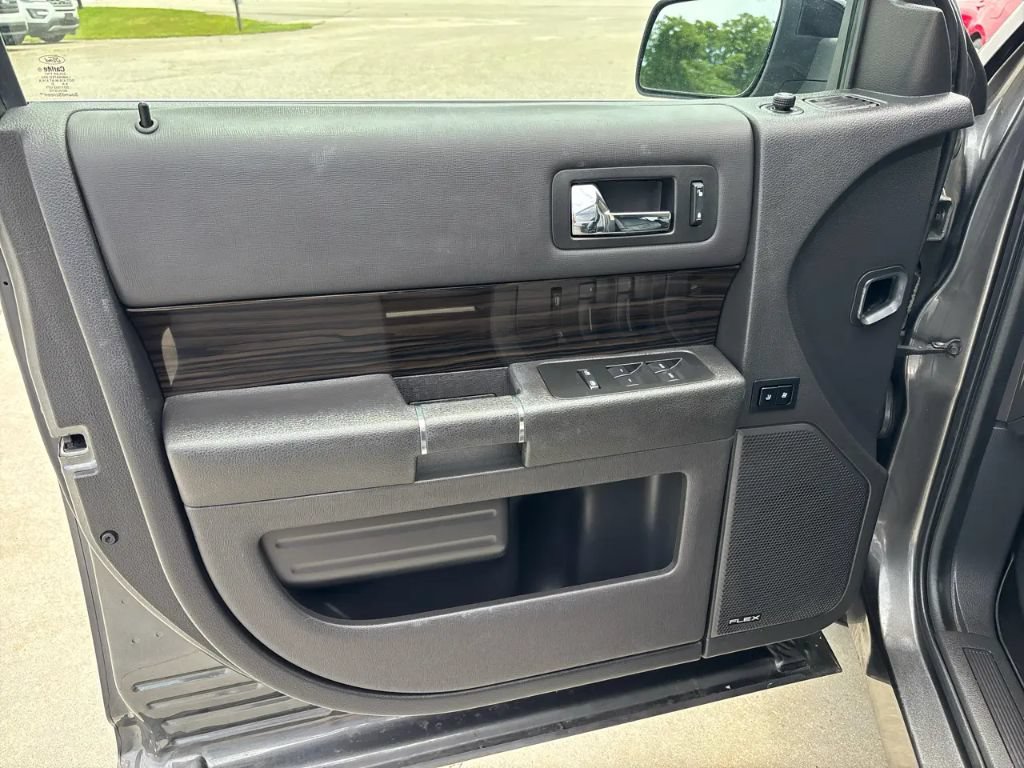 Used 2019 Ford Flex SEL w/ Equipment Group 202A FWD image 19
