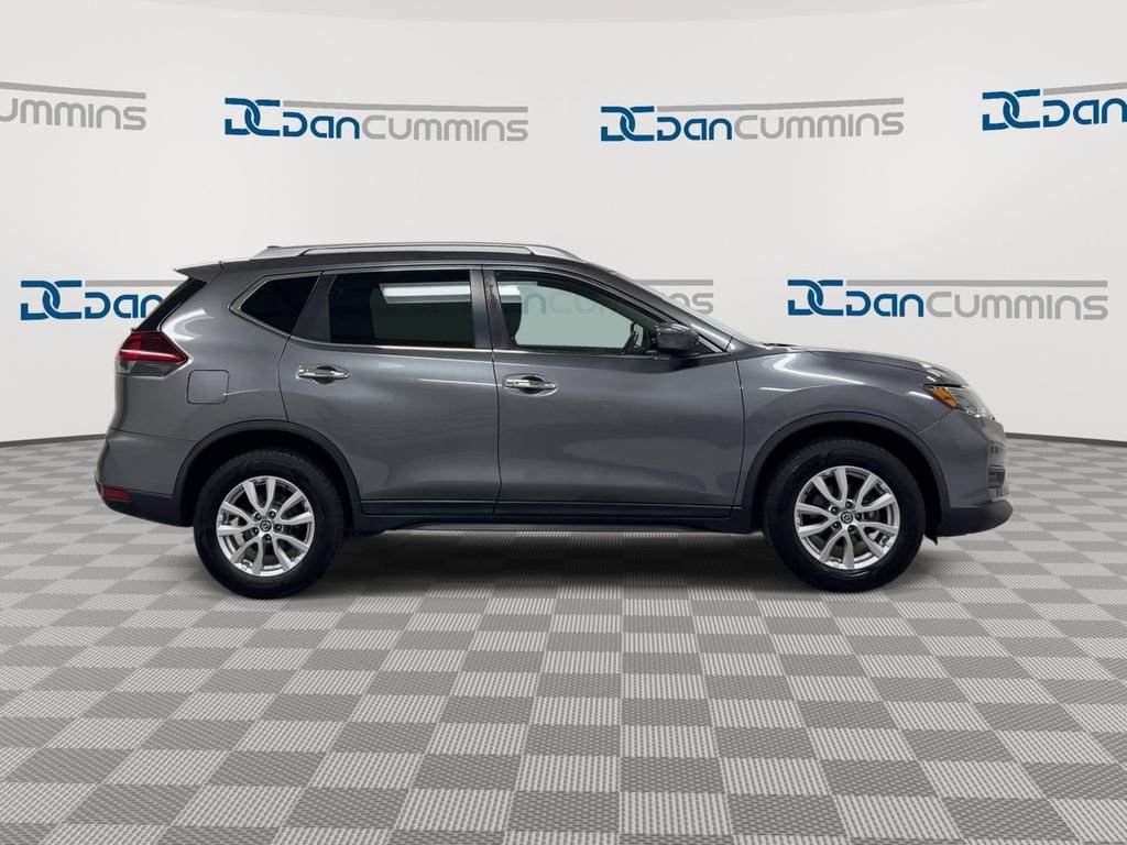 Used 2020 Nissan Rogue SV image 9