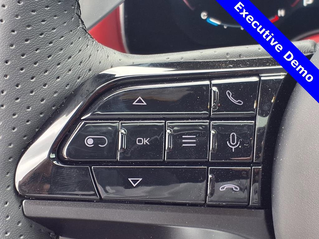 New 2025 Maserati Grecale Modena image 18
