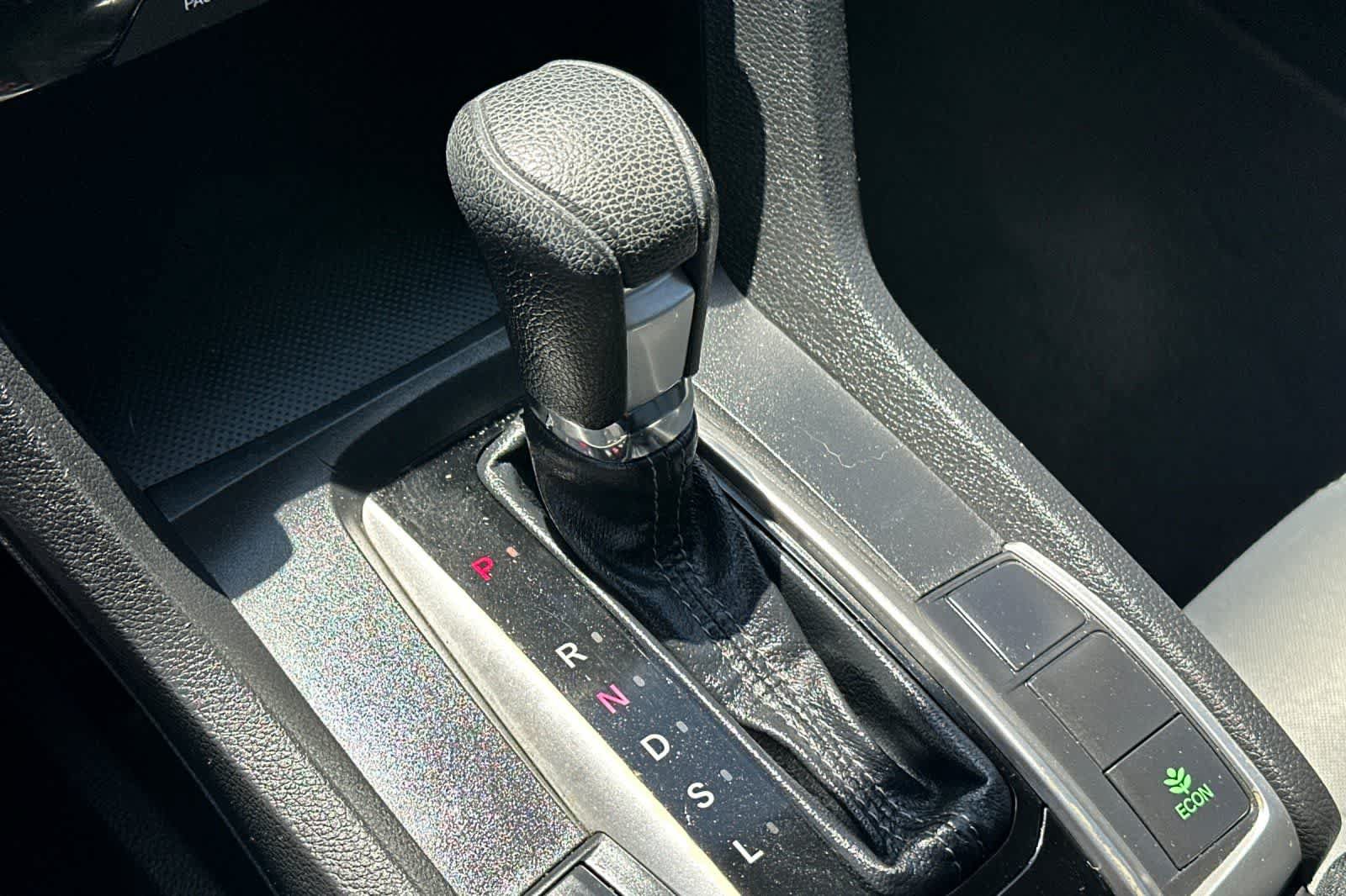 Used 2018 Honda Civic EX image 26