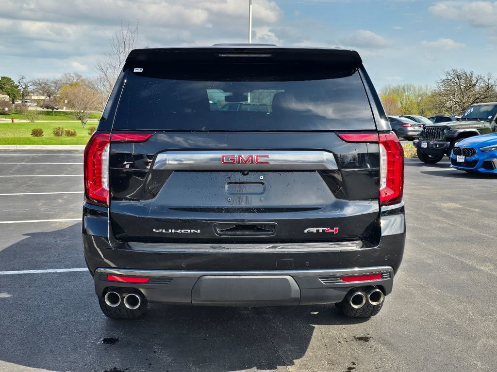 Certified 2022 GMC Yukon AT4 w/ Max Trailering Package AWD/4WD image 10