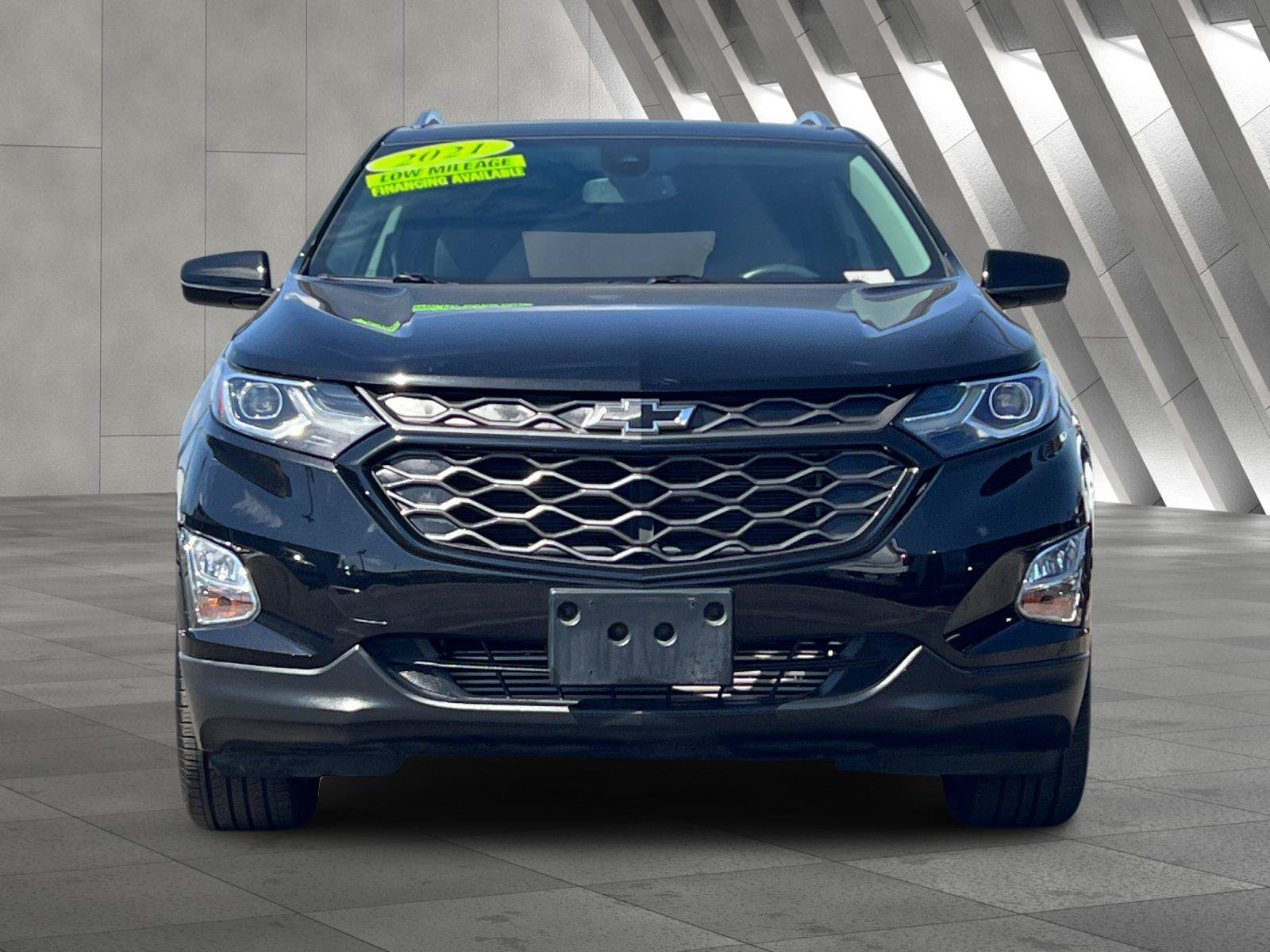 Used 2021 Chevrolet Equinox Premier w/ Redline Edition FWD image 9