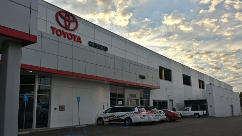 Used 2023 Toyota Sienna XLE FWD image 24
