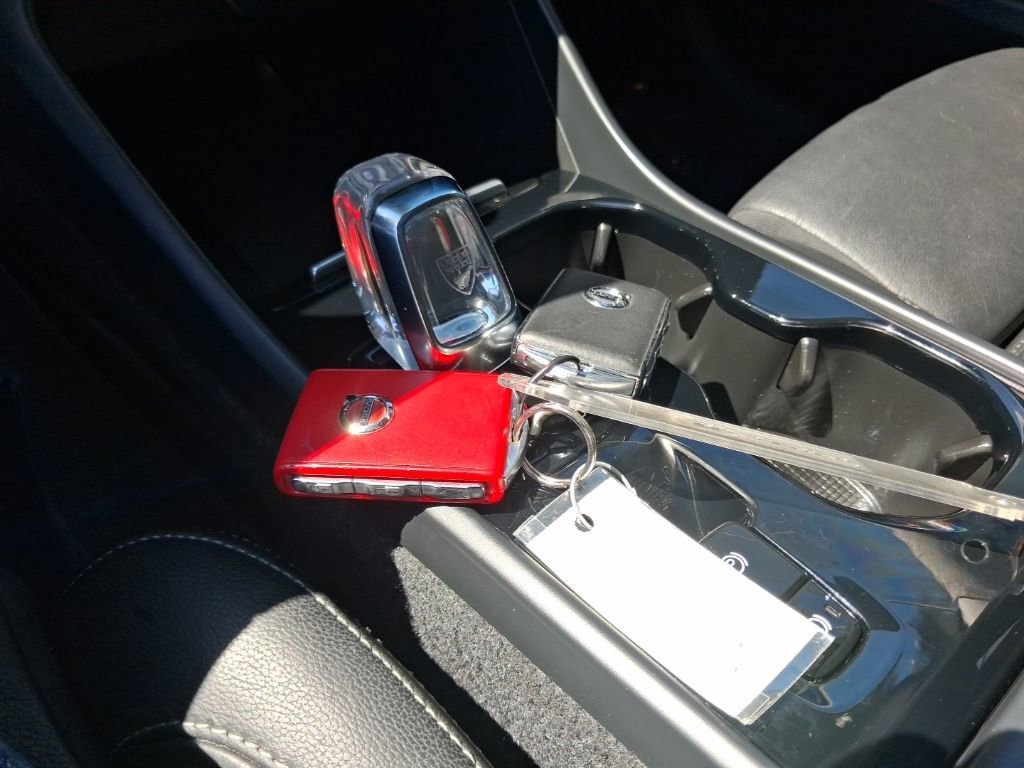 Used 2020 Volvo XC40 T5 Inscription image 23