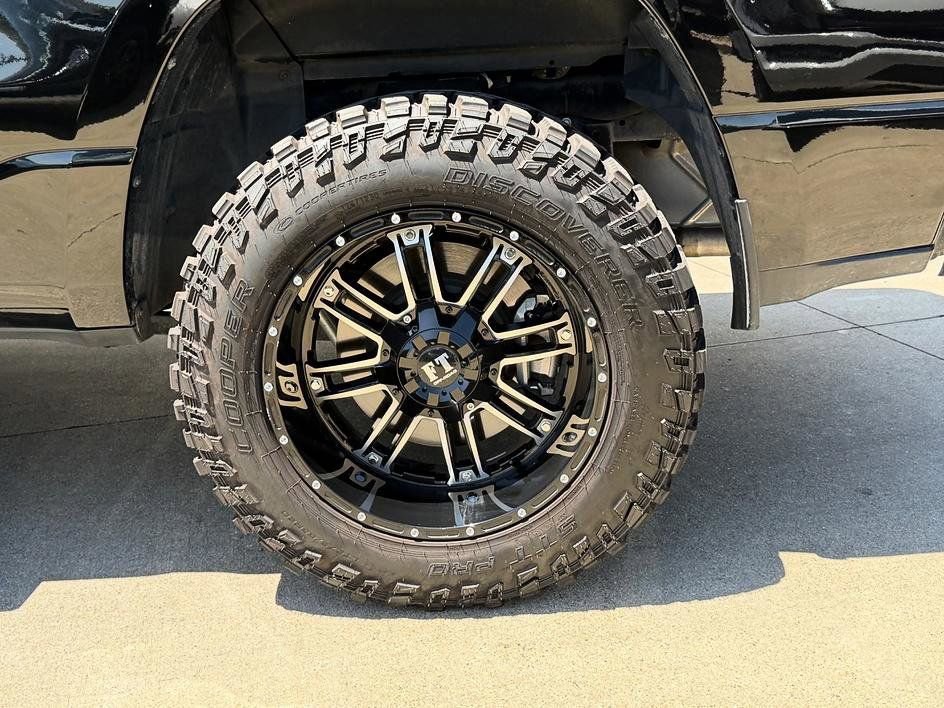 Used 2023 RAM 1500 Laramie AWD/4WD image 17