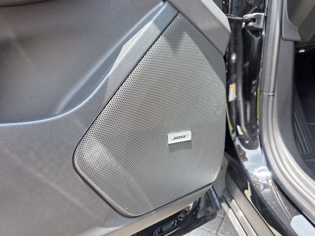 New 2025 Cadillac XT6 Premium Luxury FWD image 17
