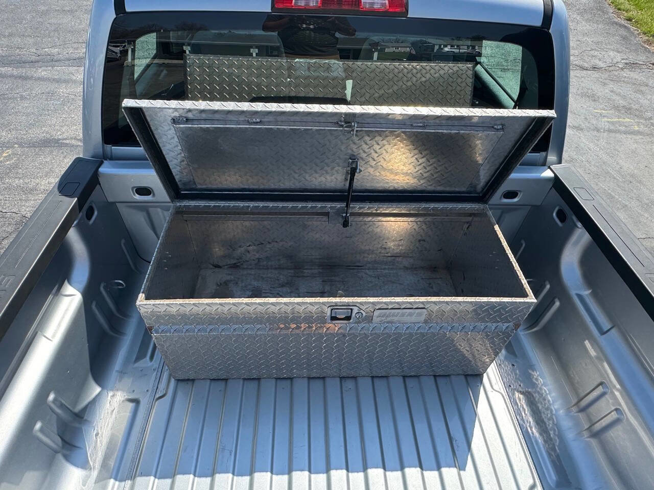Used 2018 Chevrolet Silverado 2500 W/T AWD/4WD image 10