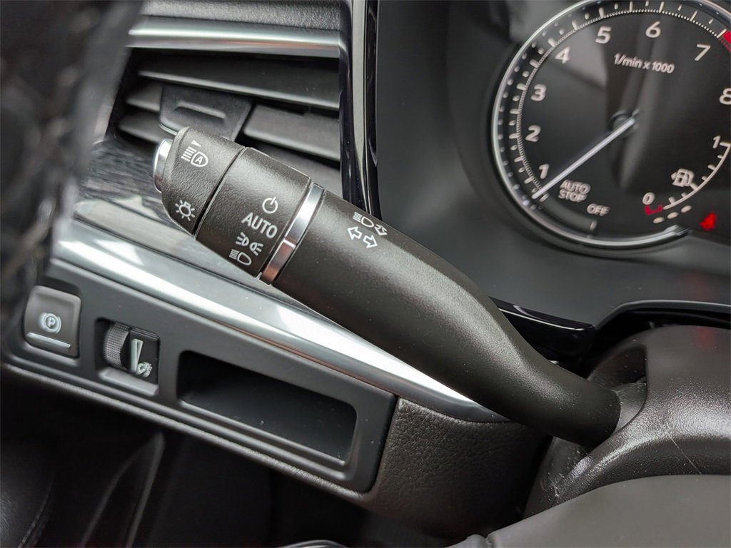 Used 2023 Cadillac XT5 Premium Luxury image 34