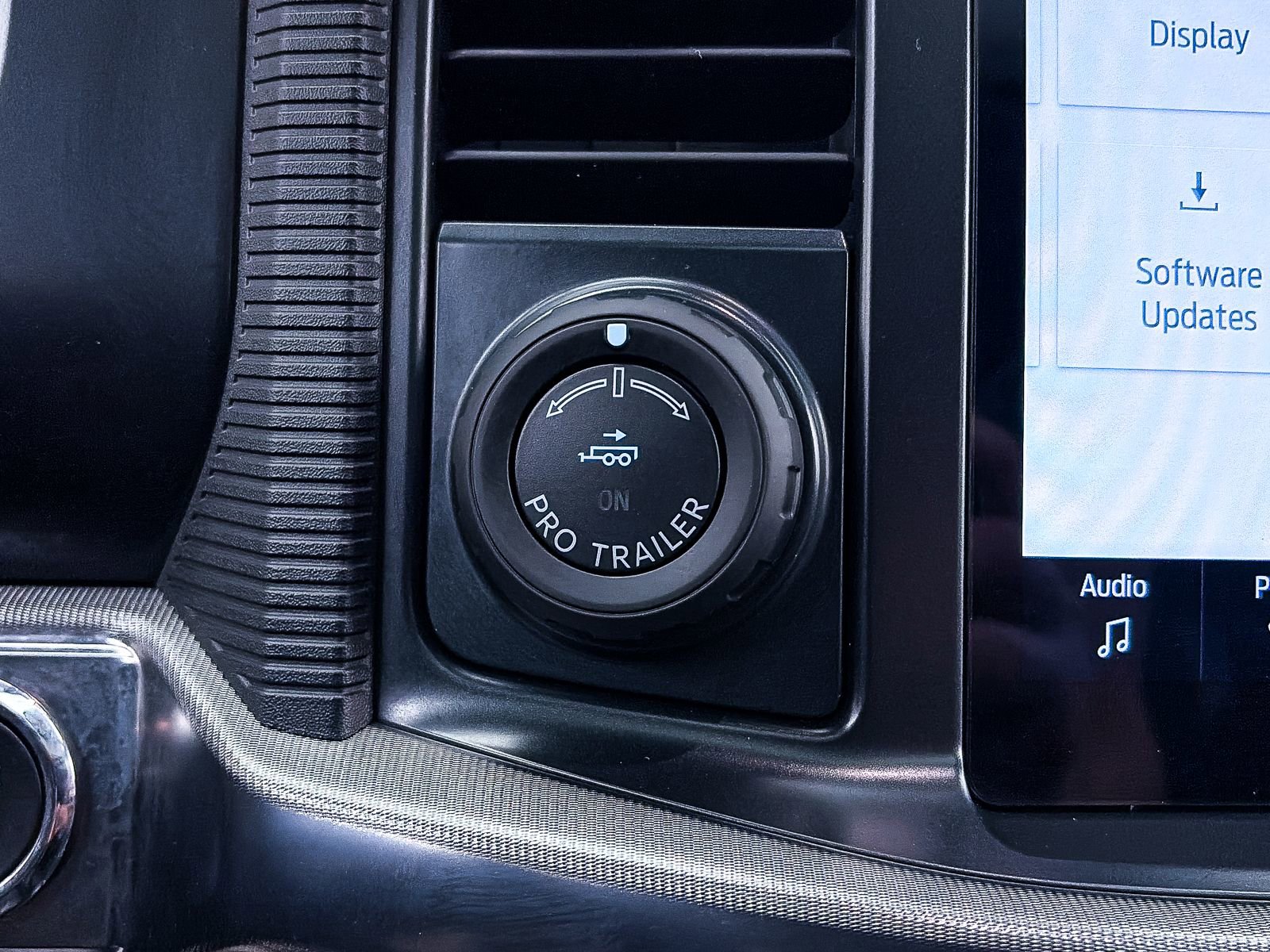 Used 2025 Ford F150 Raptor image 46