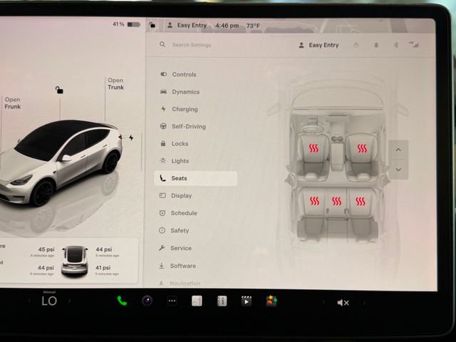 Used 2023 Tesla Model Y Performance AWD/4WD image 30