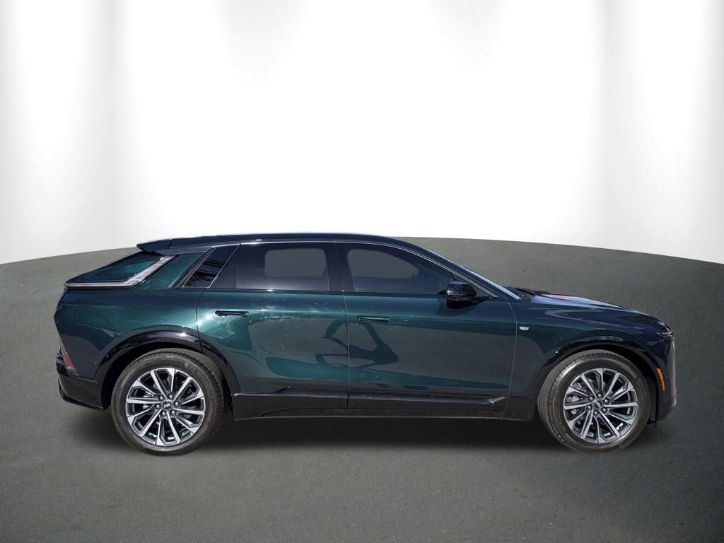 Used 2024 Cadillac Lyriq Sport AWD/4WD image 28