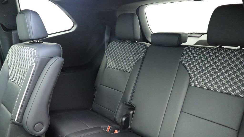 Used 2025 GMC Acadia Denali w/ Super Cruise Package image 26