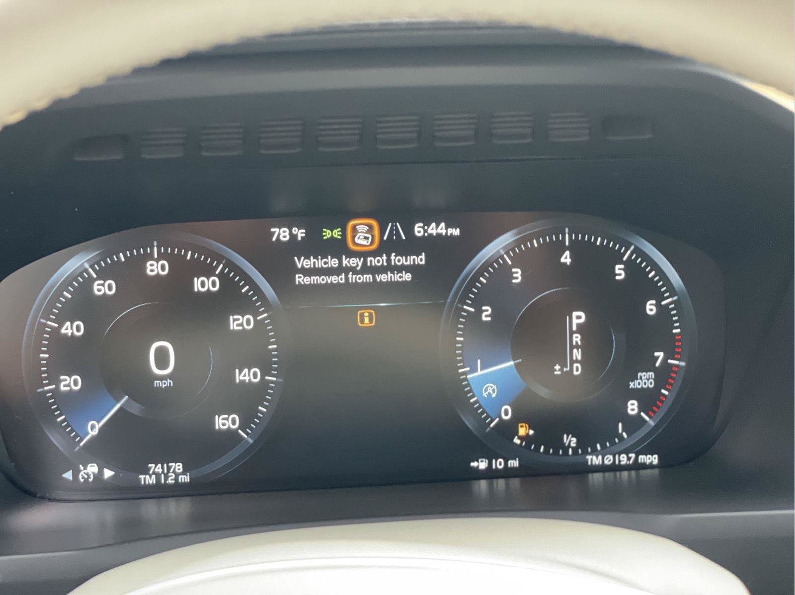 Used 2018 Volvo XC90 T6 Inscription w/ Convenience Package AWD/4WD image 28