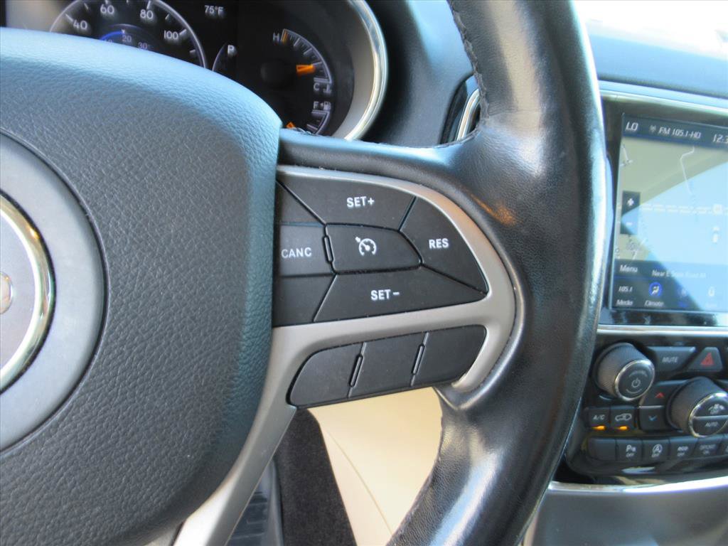 Used 2022 Jeep Grand Cherokee Laredo E image 20