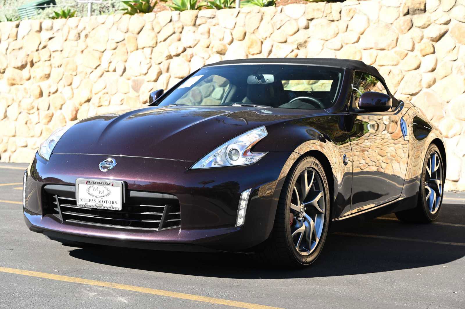 Used 2014 Nissan 370Z Touring w/ Sport Package image 11