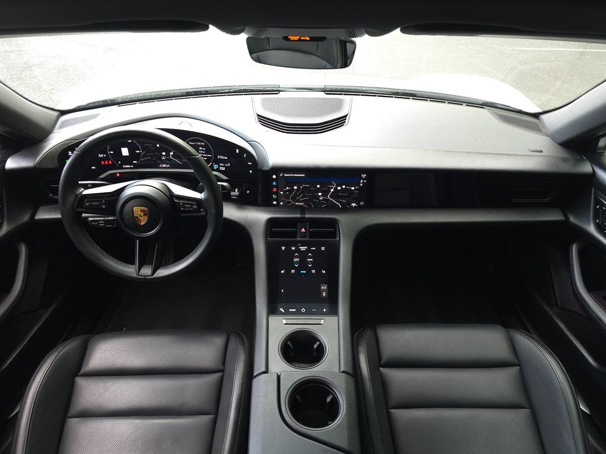 Used 2020 Porsche Taycan 4S w/ Premium Package image 10