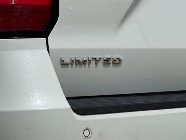 Used 2020 Ford Expedition Limited w/ Equipment Group 301A image 10