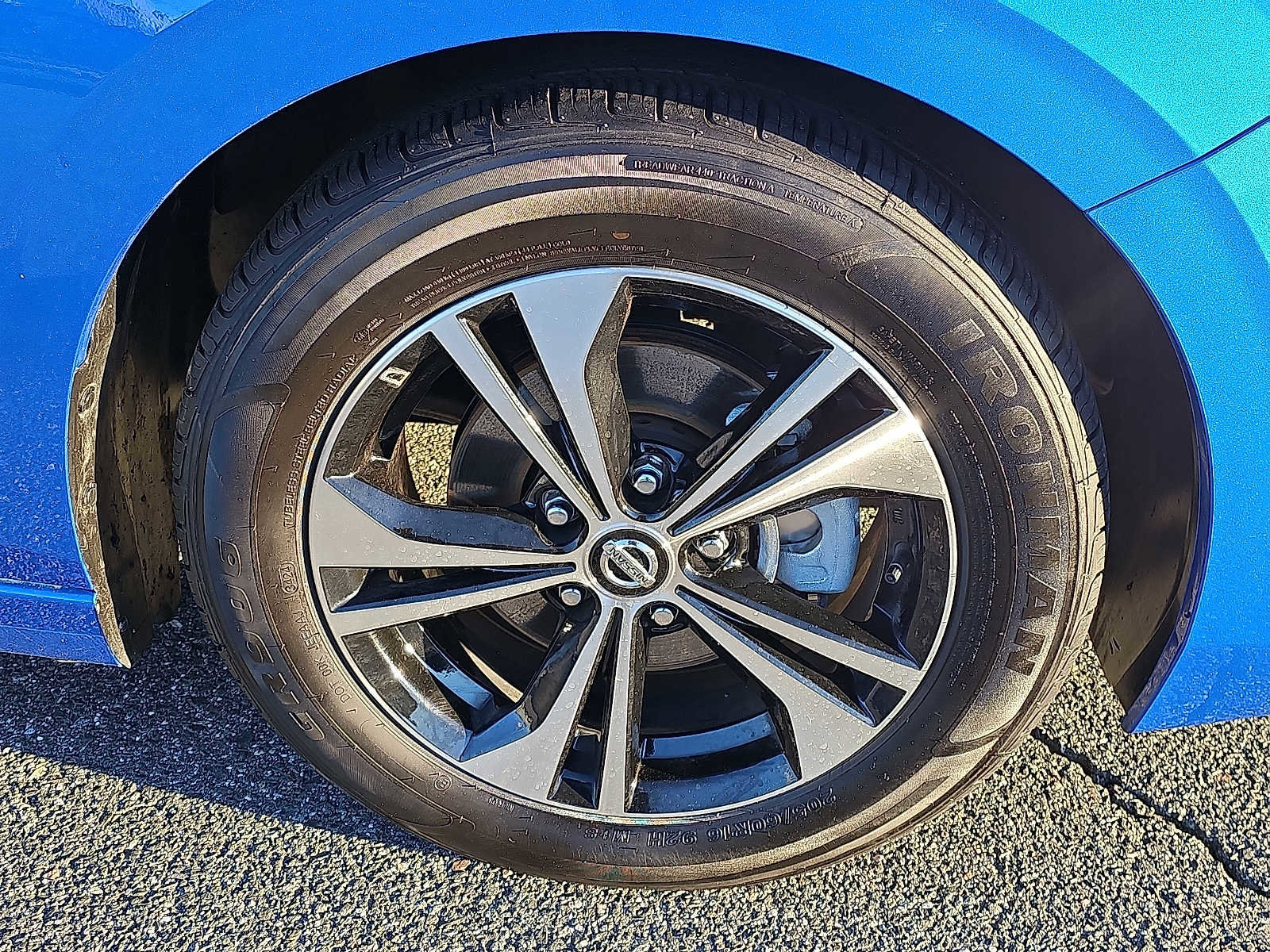 Used 2023 Nissan Sentra SV image 8