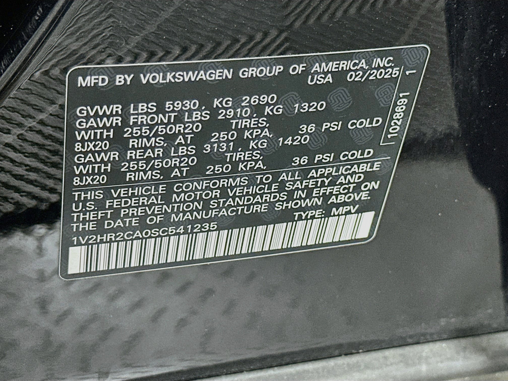 Used 2025 Volkswagen Atlas SE AWD/4WD image 12