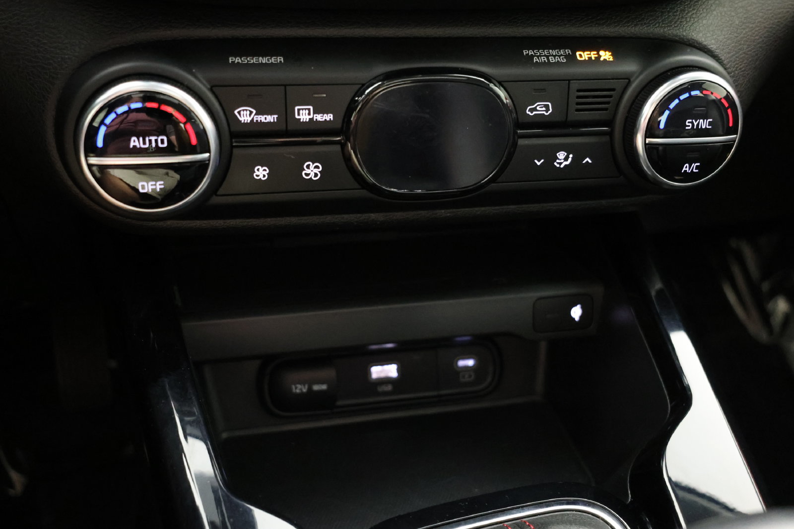 Used 2024 Kia Soul GT-Line FWD image 28