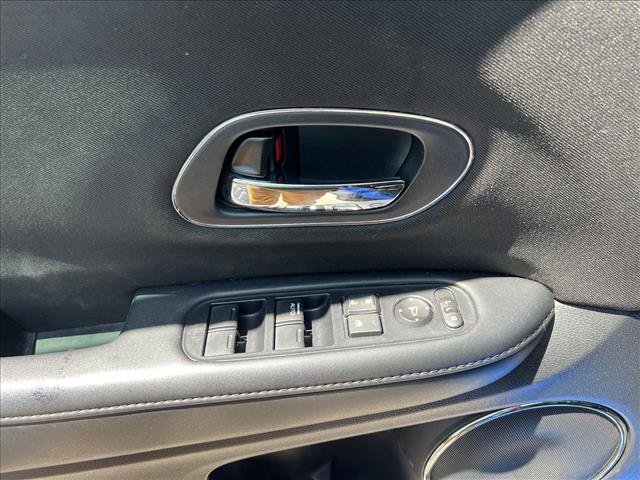 Used 2018 Honda HR-V EX image 12