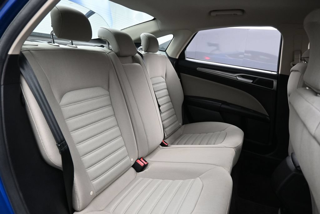 Used 2018 Ford Fusion S FWD image 22