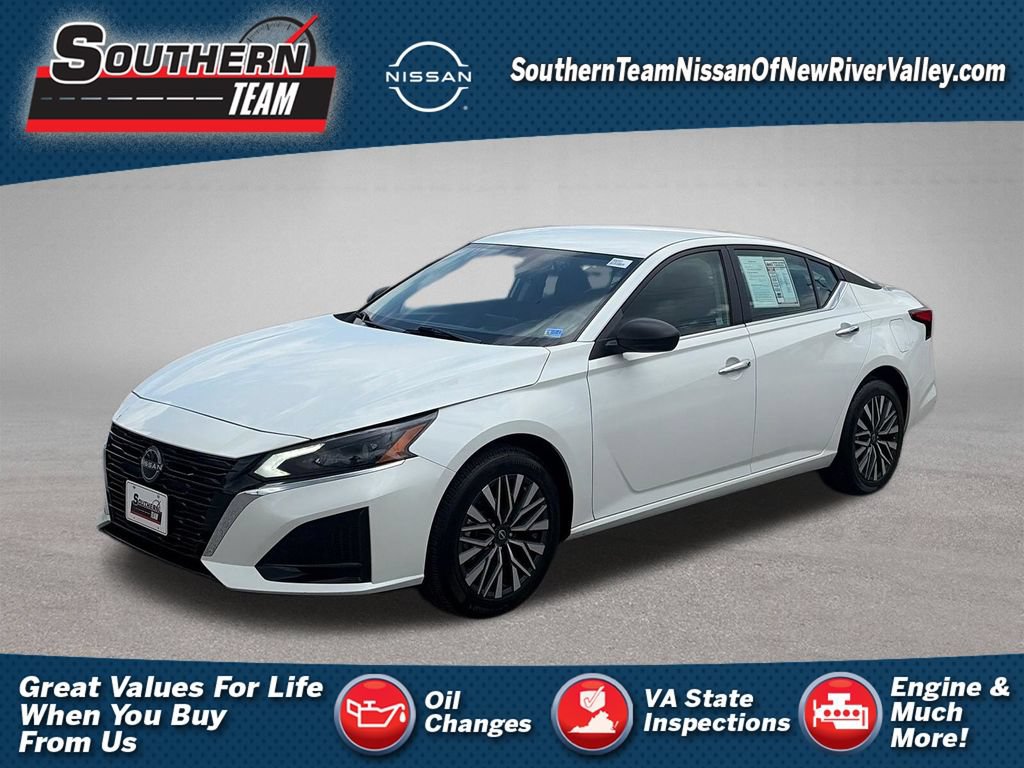 Used 2024 Nissan Altima 2.5 SV