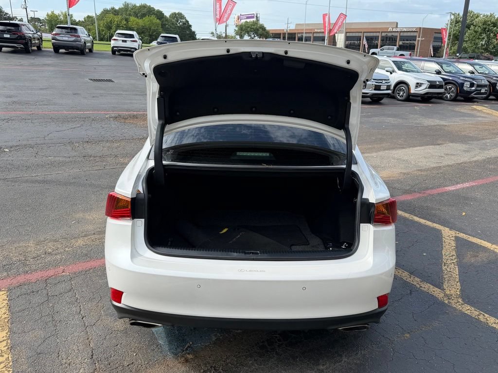 Used 2019 Lexus IS 300 w/ Premium Package RWD image 10