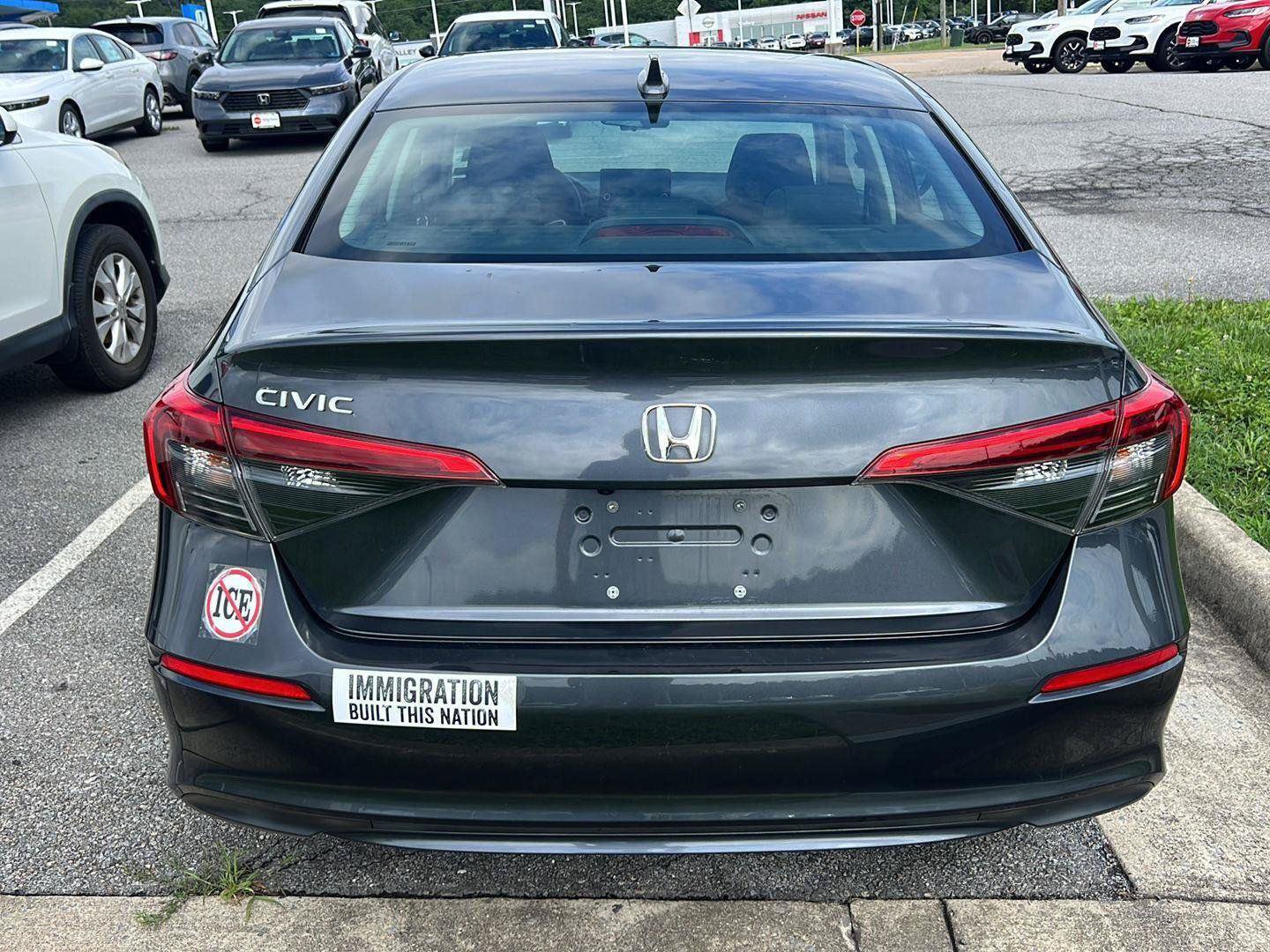 Used 2022 Honda Civic LX image 3