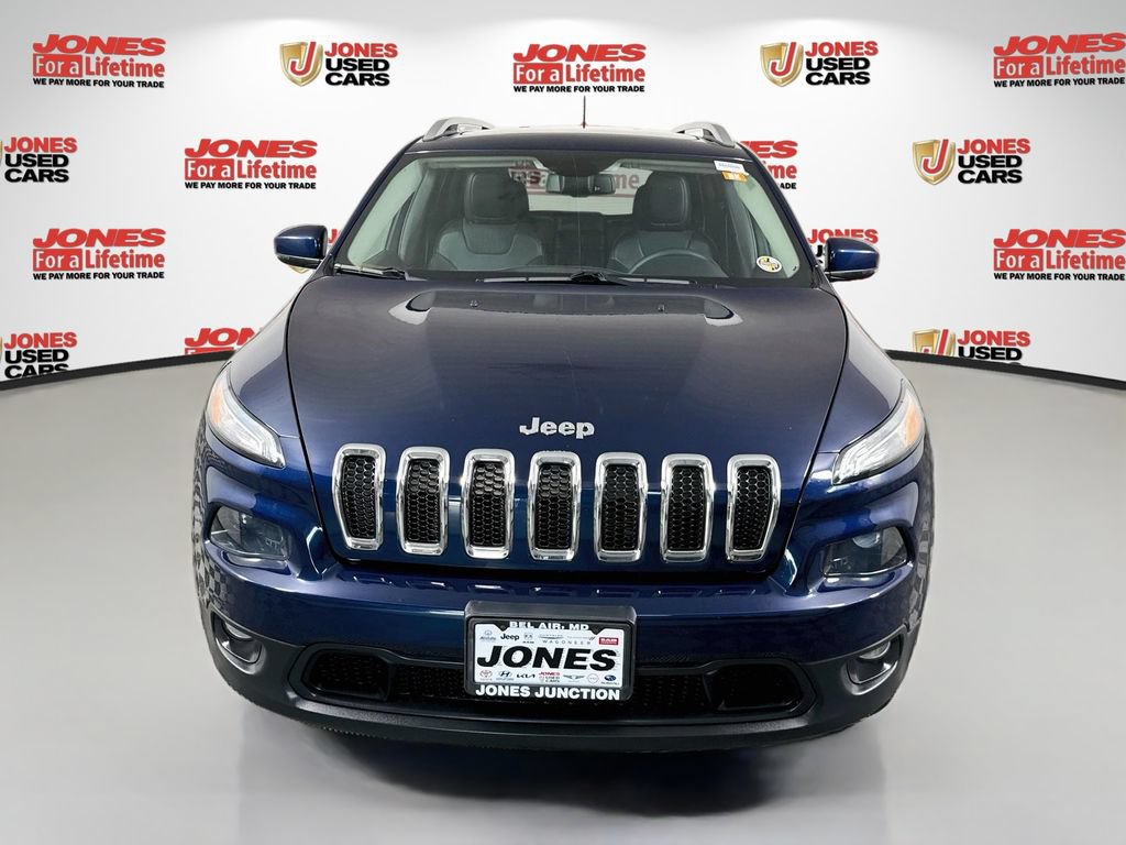 Used 2018 Jeep Cherokee Latitude Plus w/ Comfort/Convenience Group AWD/4WD image 13