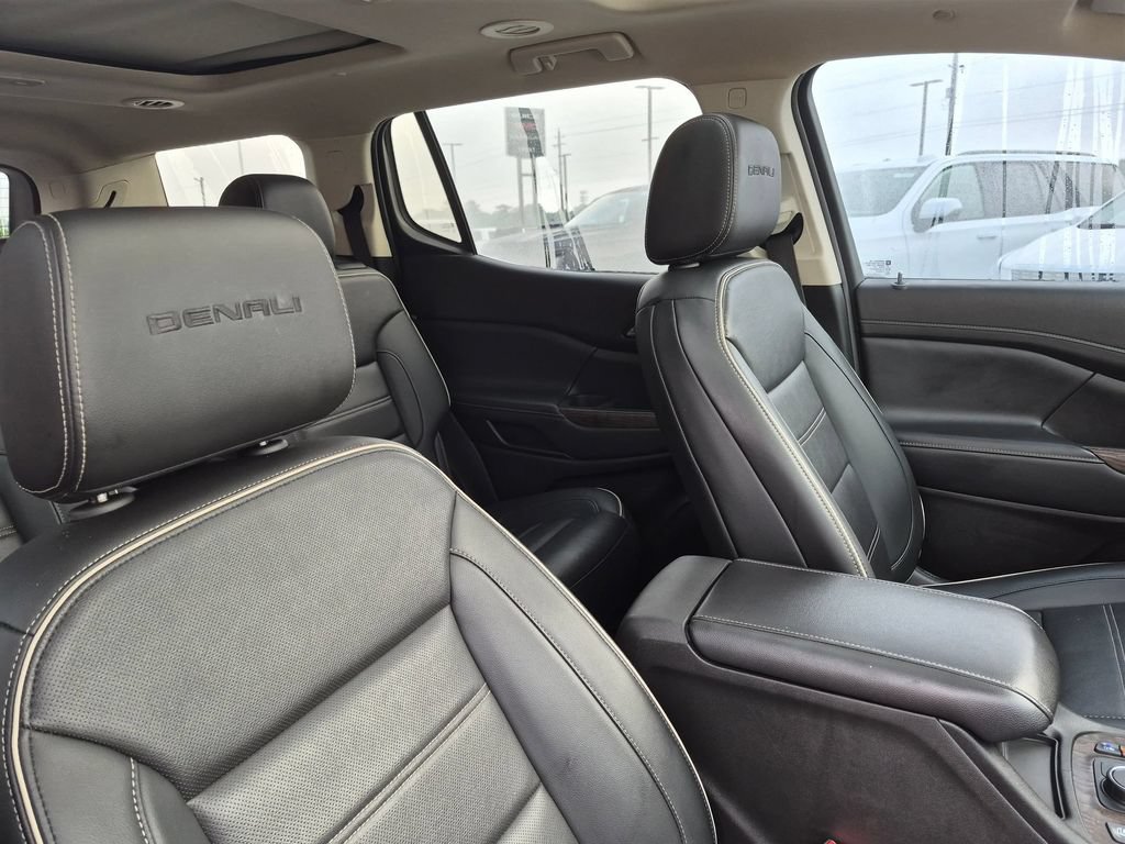 Used 2022 GMC Acadia Denali w/ Black Diamond Edition FWD image 31