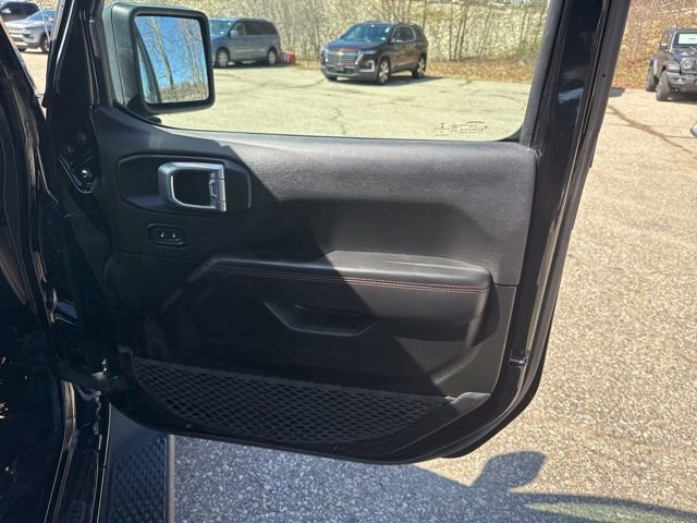 Used 2022 Jeep Gladiator Rubicon w/ LED Lighting Group AWD/4WD image 14