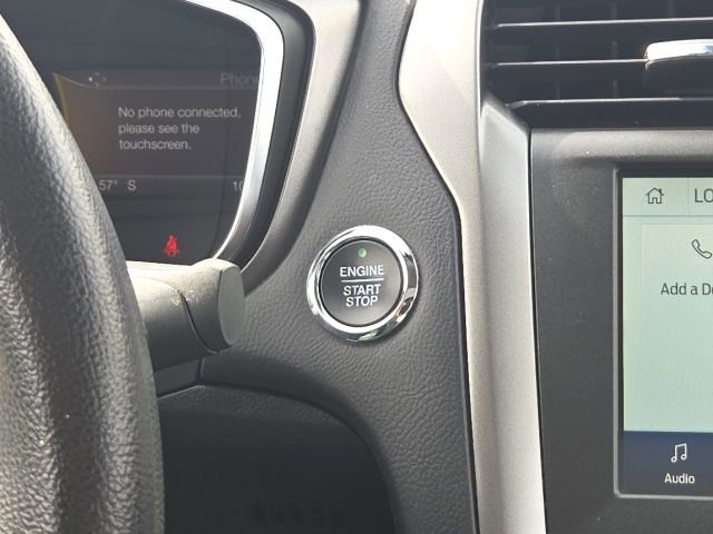 Used 2020 Ford Fusion SE image 41