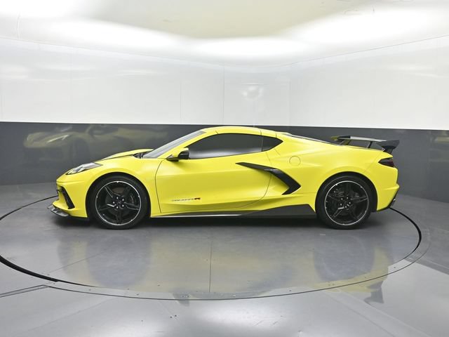 Used 2022 Chevrolet Corvette Stingray Premium Cpe w/ Z51 Performance Package RWD image 2