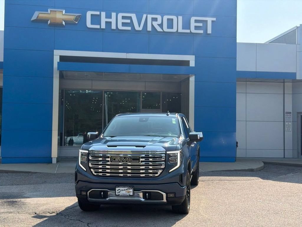 Certified 2025 GMC Sierra 1500 Denali AWD/4WD image 1