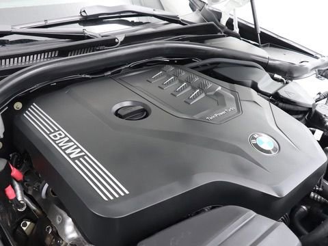 Used 2023 BMW 330i Sedan RWD image 14